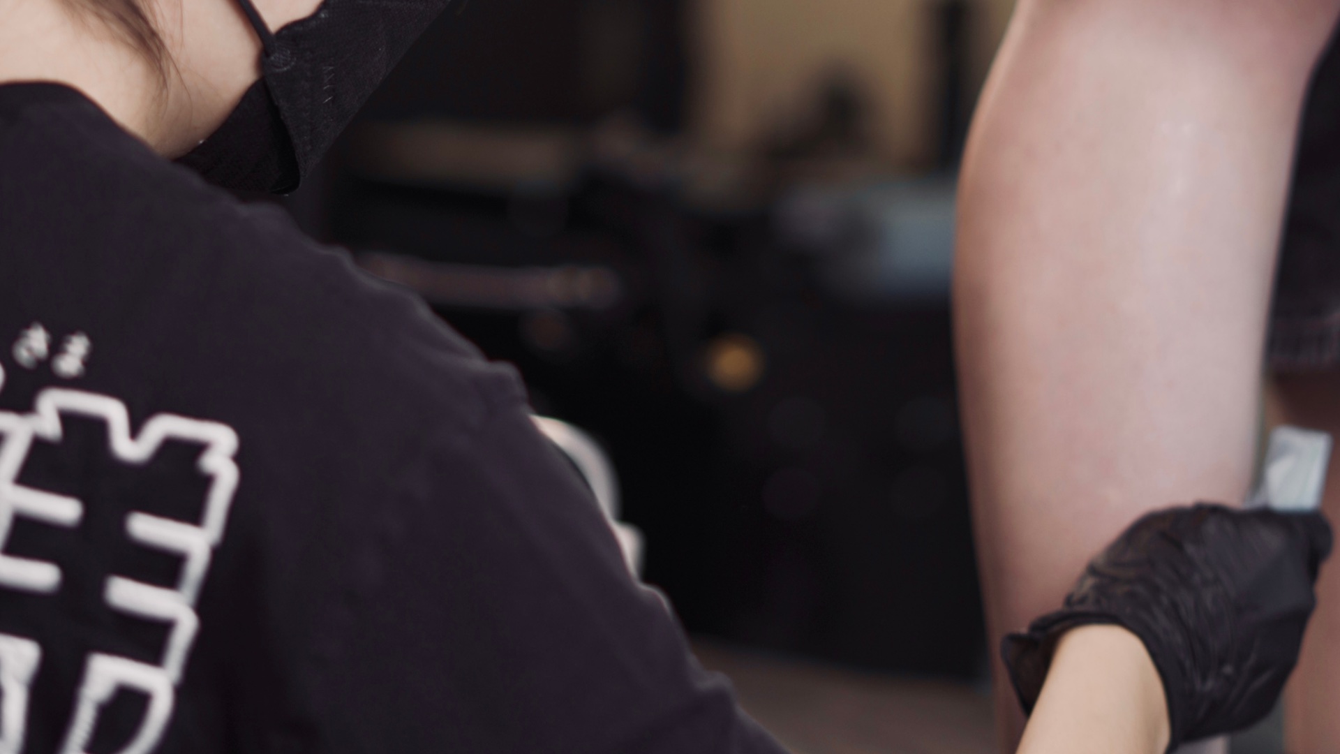 Práctica de diseño y colocación de stencil en el Bootcamp de Tatuaje